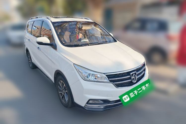 Used Baojun 730 2017 1.5T Manual Style 7 Seats China V
