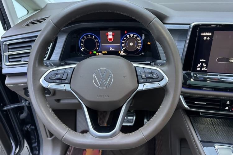 Used Volkswagen Viloran 2022 380TSI Prestige Edition Interior 6