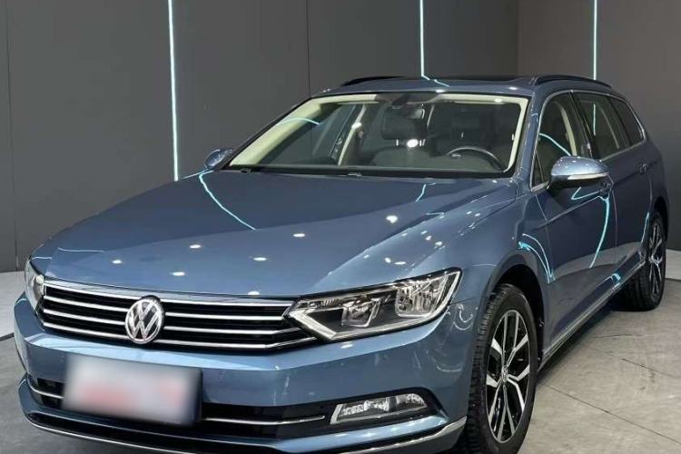 Used Volkswagen Variant 2018 380TSI Two-Wheel Drive Comfort Edition
