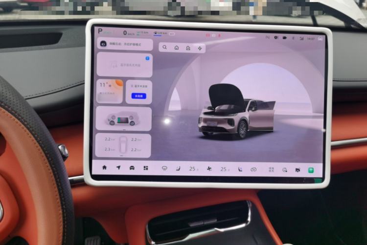 Used CHANGAN NEVO Q07 2025 215 Prestige Edition
