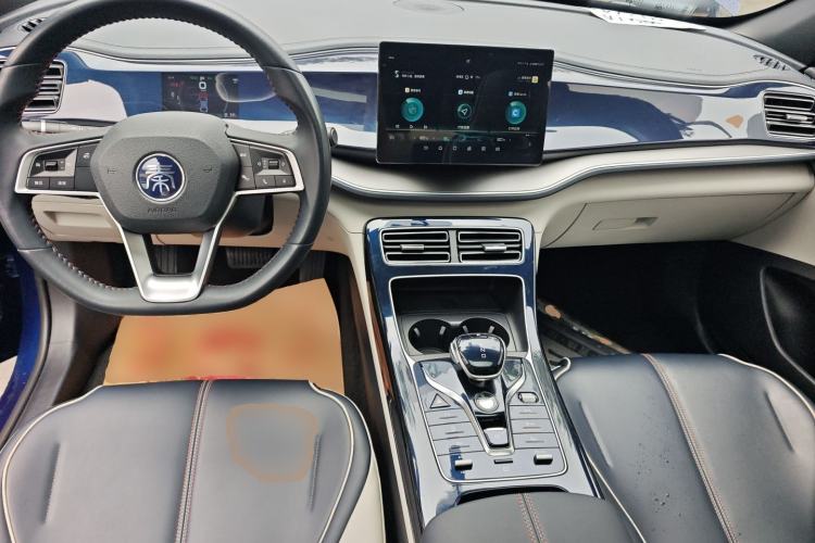 Used BYD Qin PLUS 2021 DM-i 55KM Flagship Model Center Console