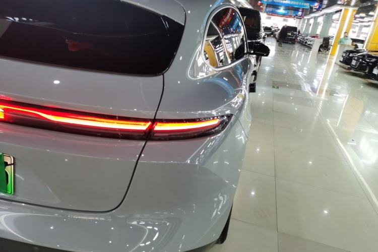 Used Nio ET5T 2023 75 kWh Touring