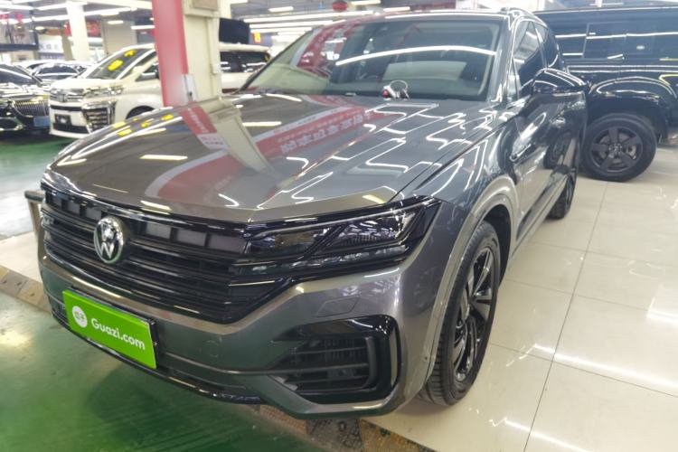 Used Volkswagen Touareg 2021 3.0 TSI Luxury Edition Black Diamond Sport Package