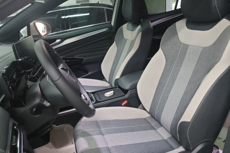 Used Volkswagen ID.4 CROZZ 2024 Pure Edition Limited Edition Left Front Seat