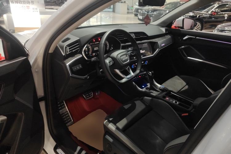 Used Audi Q3 2022 40 TFSI Fashion Dynamic Model