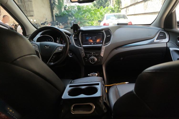 Used Hyundai Santa Fe 2015 2.0T Automatic All-Wheel Drive Smart Version 5 Seats
