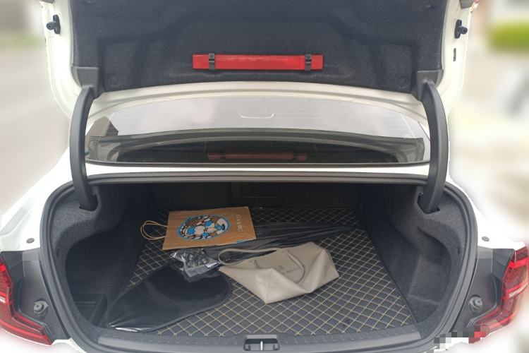 Used Volvo S60 2025 B4 Zhiyi Luxury Edition