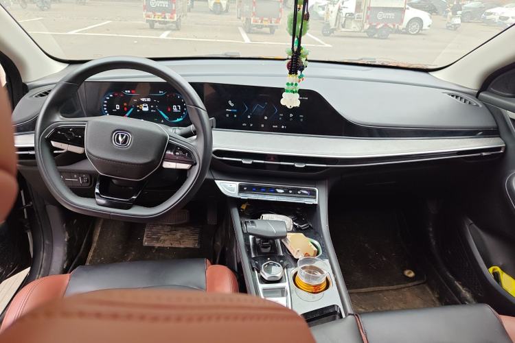 Used CHANGAN Eado 2022 PLUS Blue Whale NE 1.4T GDI DCT Prestige Edition Center Console