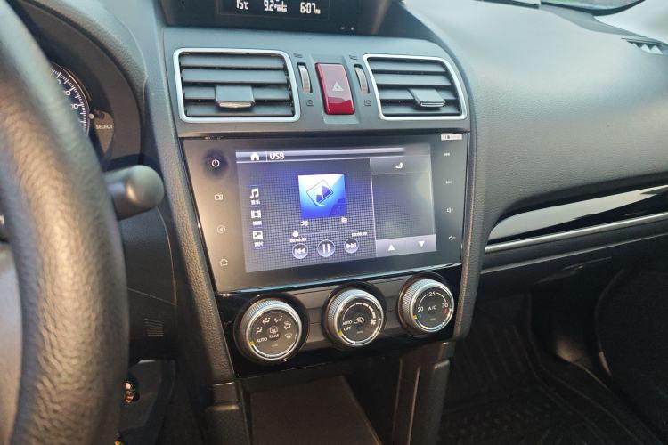 Used Subaru Forester 2016 2.0i Fashion Navigation Edition Audio And AC Panel