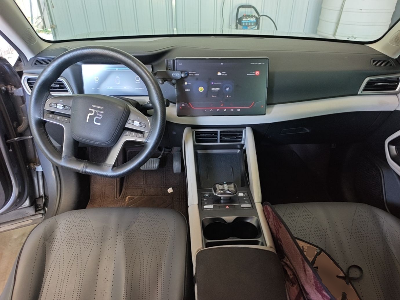 BYD Yuan UP 2024 401KM Leading Edition — снимка 12