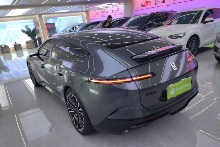 Used Avatr 12 2025 Updated Ultra All-Electric Four-Wheel Drive Exterior 2