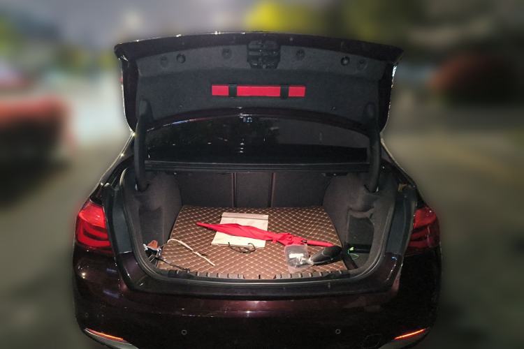 Used BMW 3 Series 2018 320Li Fashion Model Trunk