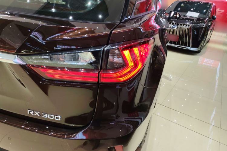 Used Lexus RX 2016 300 Two-Wheel Drive Comfort Edition China V Standard
