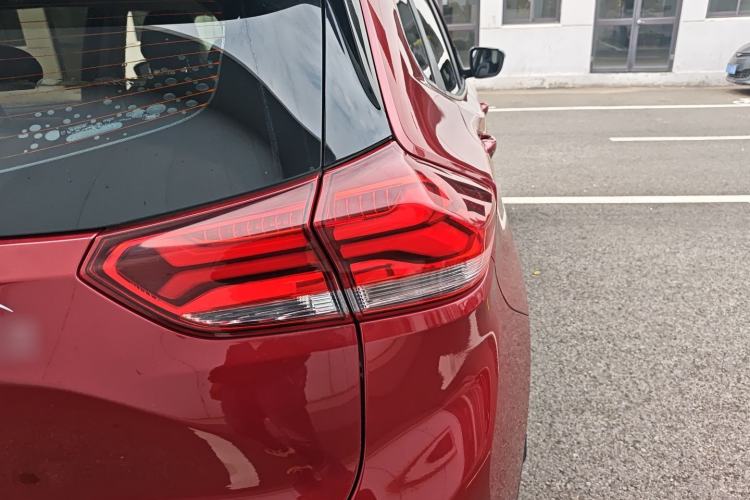 Used Chevrolet Trax 2019 Redline 335T CVT Trendy Version China VI Standard
