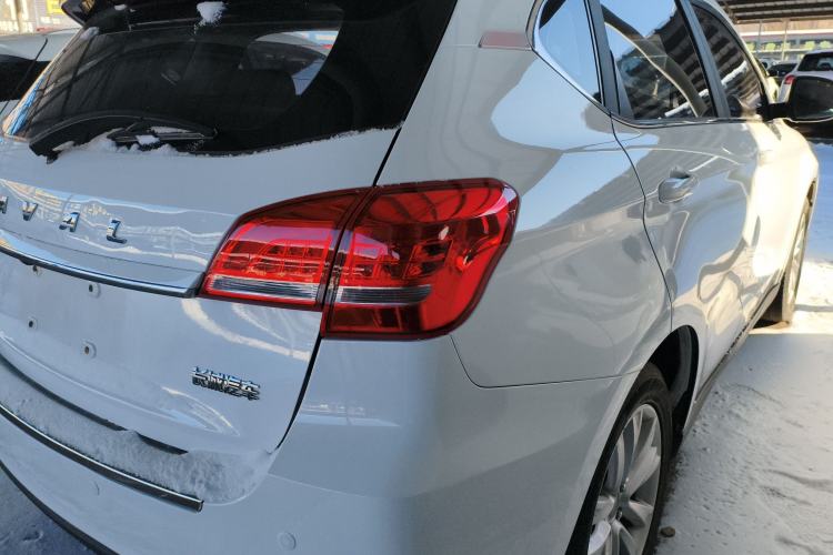 Used Haval H2 2016 Red-Label 1.5T Manual Two-Wheel Drive Luxury Model
