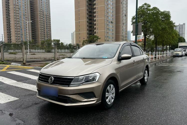 Used Volkswagen Jetta 2017 1.5L Manual Fashion Edition
