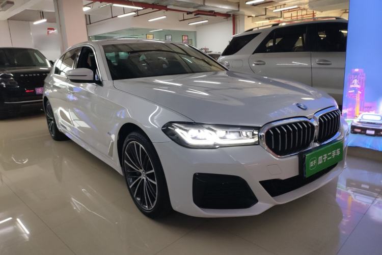 Used BMW 5 Series 2022 Restyled 530Li Leading Edition M Sport Package Front Right 45 Deg