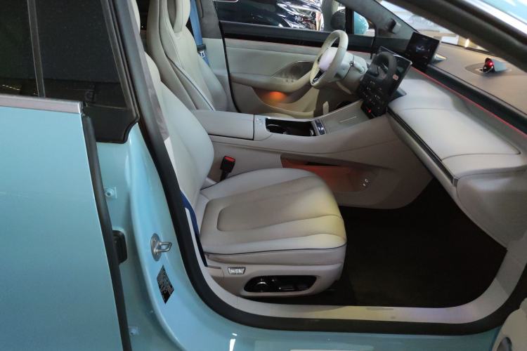 Used Hima Luxeed S7 2025 785 km Ultra
