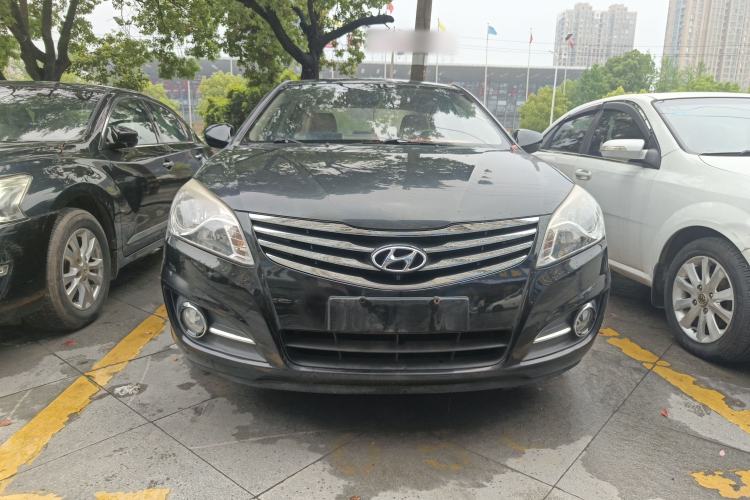 Used Hyundai Celesta 2015 1.6L Manual Comfort Model Front