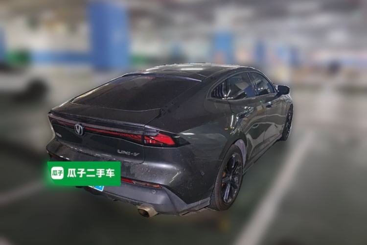 Used CHANGAN UNI-V 2022 1.5T Smart Navigation Version Exterior 5