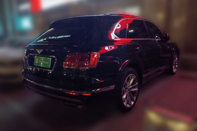Used Bentley Bentayga 2018 4.0T V8 Rear Right 45 Deg