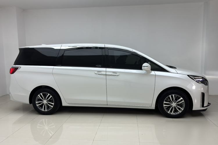 Used Buick GL8 2023 ES Lu Zun Deluxe Model
