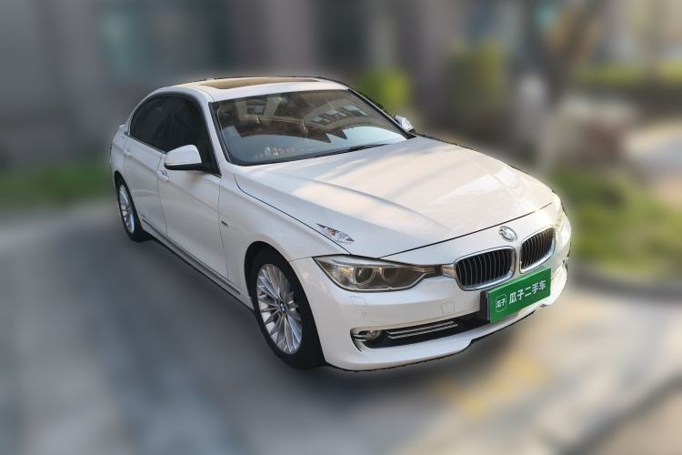 Used BMW 3 Series 2014 320Li Luxury Design Package
