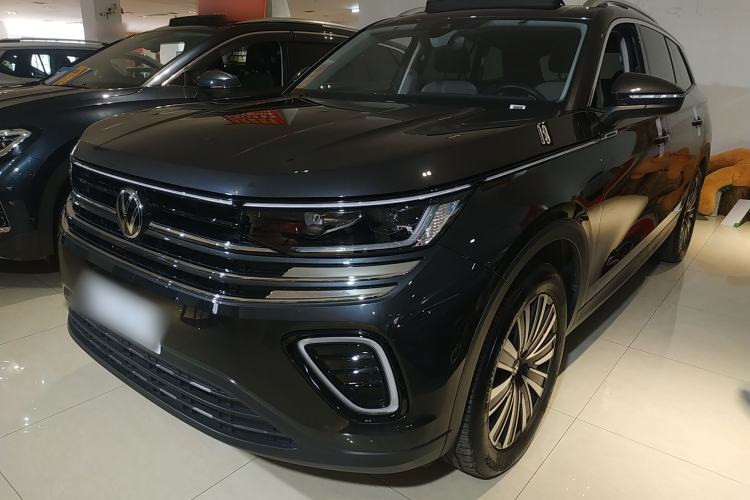 Used Volkswagen Tavendor 2024 330TSI Luxury Touring - All-Inclusive Edition