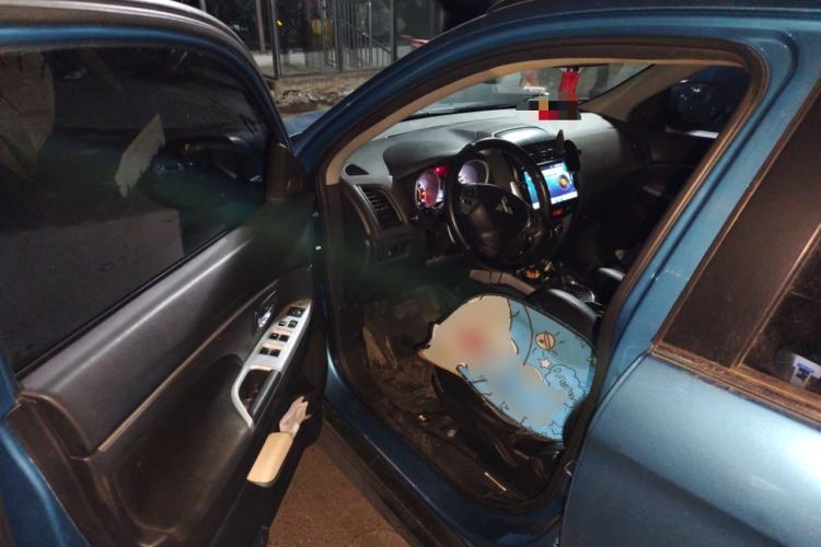 Used Mitsubishi ASX 2013 2.0L CVT Four-Wheel Drive Premium Edition Driver Seat