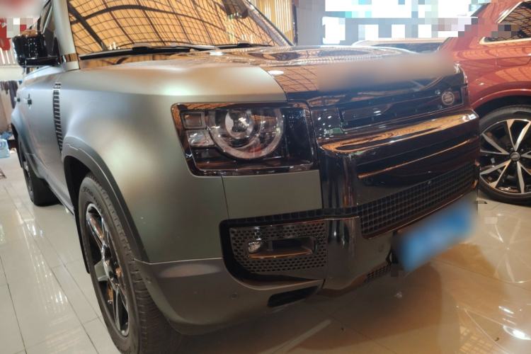 Used Land Rover Defender 2020 110 P400 HSE Front Right 45 Deg