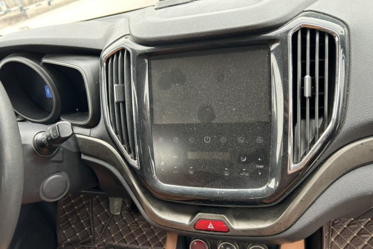 Used Oshan CX70 2017 Facelifted CX70T 1.5T Manual High-Performance Edition