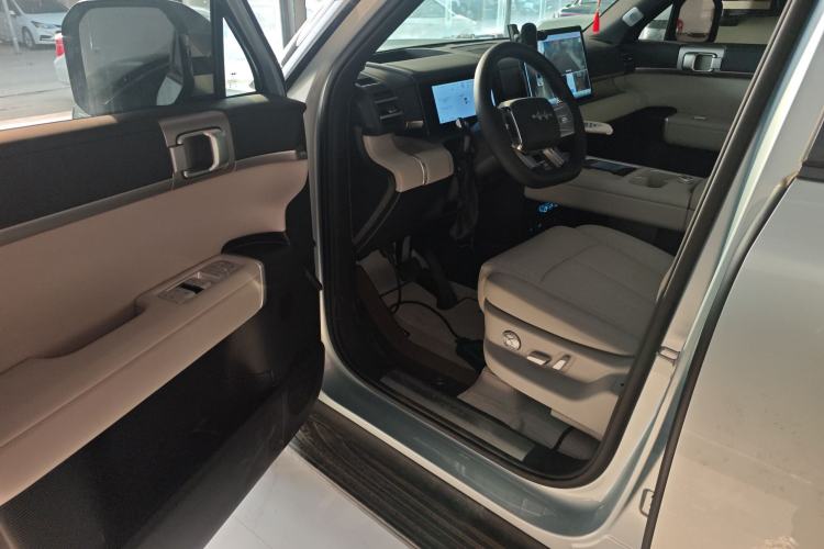 Used Formula Leopard Tai 7 2025 Model 190 km Four-Wheel Drive Ultra Edition Driver Seat