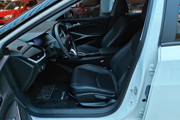 Used Chevrolet Menlo 2023 Starry Edition Left Front Seat