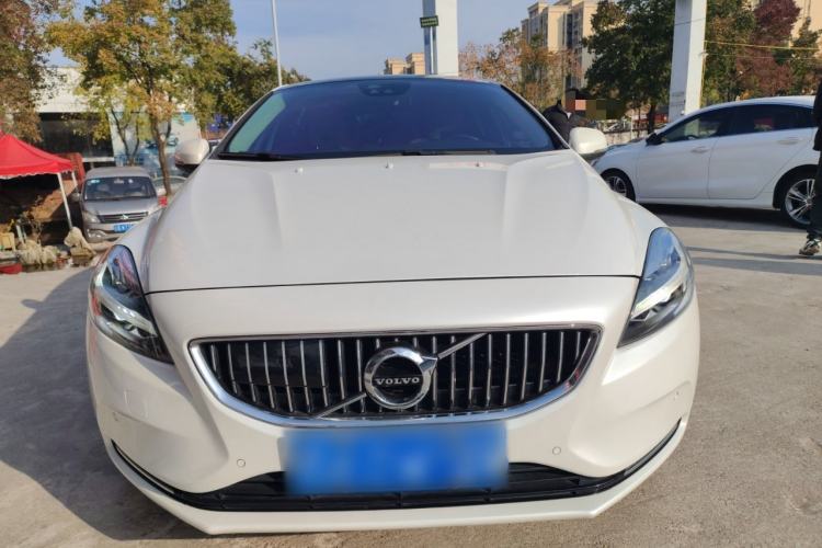 Used Volvo V40 2017 T3 Zhiya Edition Front