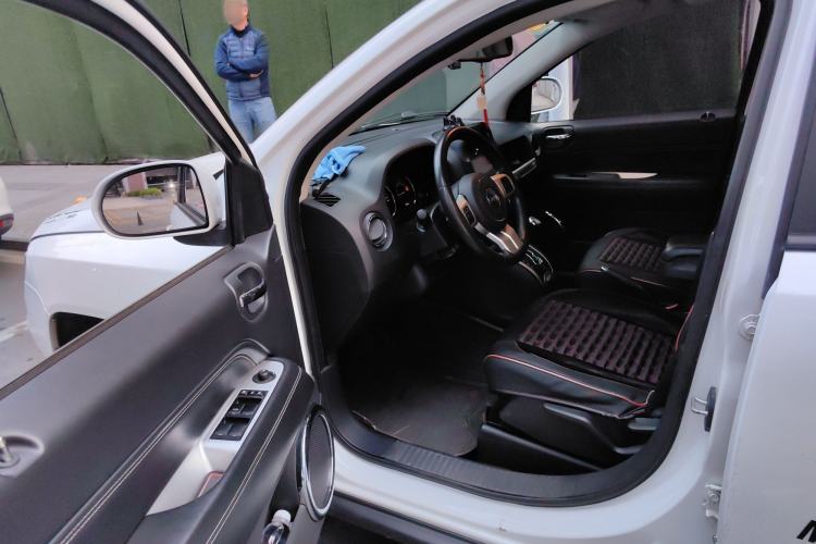 Used Jeep Compass 2014 2.4L Four-Wheel Drive Serpentine Collection Edition