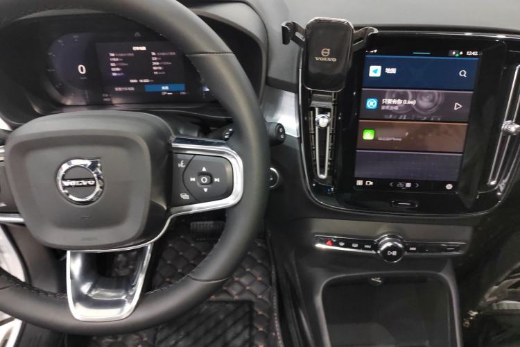Used Volvo XC40 2023 B3 Smart & Stylish Edition
