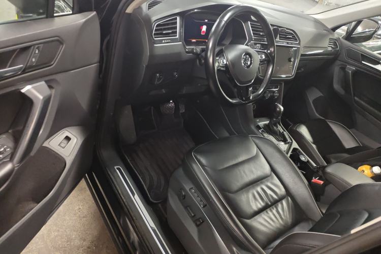 Used Volkswagen Tiguan 2018 330TSI All-Wheel-Drive Innovation Model Driver Seat