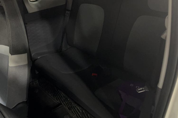 Used Wuling Hongguang MINIEV 2022 Macaron Fashion Model Lithium Iron Phosphate Interior 2