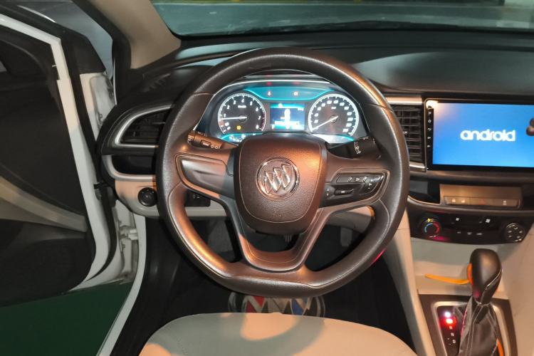 Used Buick GT 2015 15N Automatic Elite Version Steering Wheel