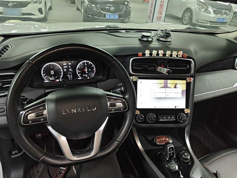 Used Lynk & Co 01 2017 2.0T Four-Wheel Drive Pro Edition — 9