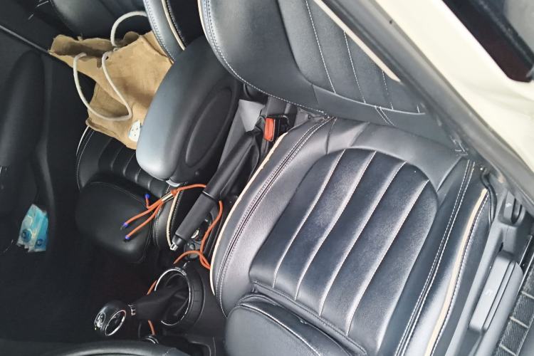 Used MINI 2015 1.5T COOPER Fun Five-Door Edition
