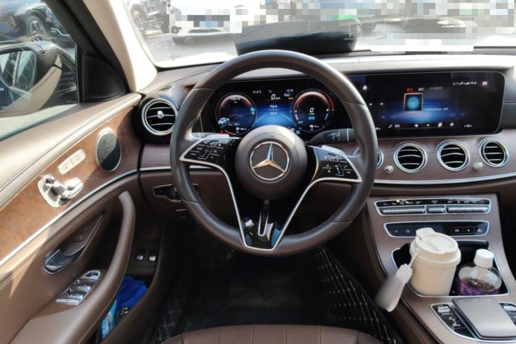 Used Mercedes-Benz E-Class New Energy 2022 Restyled E 350 e L Plug-in Hybrid Sedan Steering Wheel