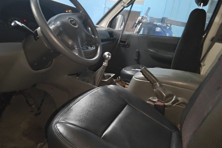 Used Jinbei Hiace 2014 2.0L 5th Generation Kuaiyunwang Business Version 4G19
