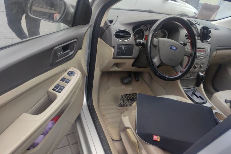 Used Ford Focus 2011 Hatchback 1.8L Automatic Fashion Edition
