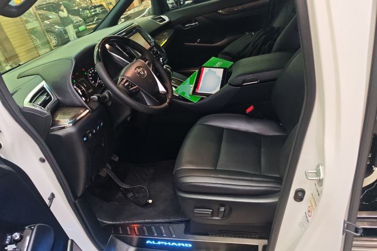 Used Toyota Alphard 2019 Dual-Engine 2.5L Prestige Edition