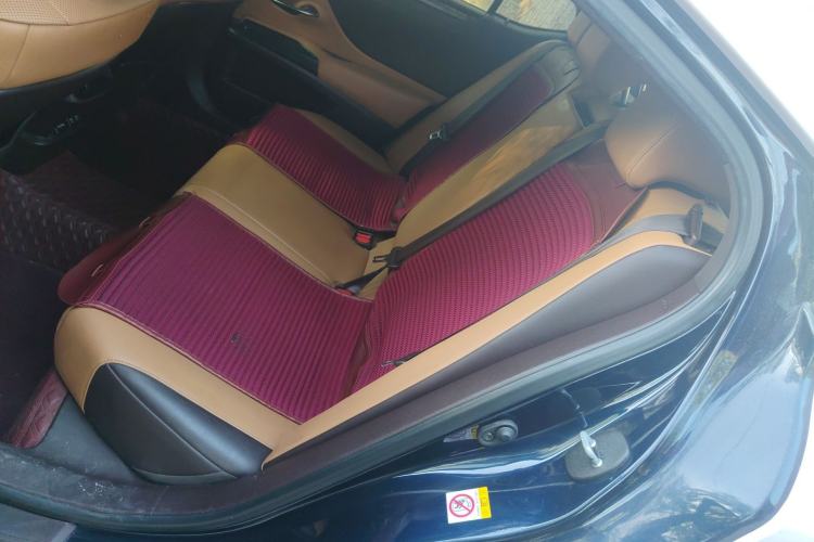 Used Lexus ES 2018 200 Excellence Edition China V Standard Left Rear Seat