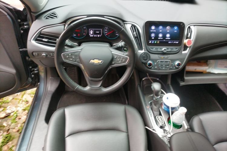 Used Chevrolet Malibu XL 2022 535T Automatic Sport Edition Steering Wheel