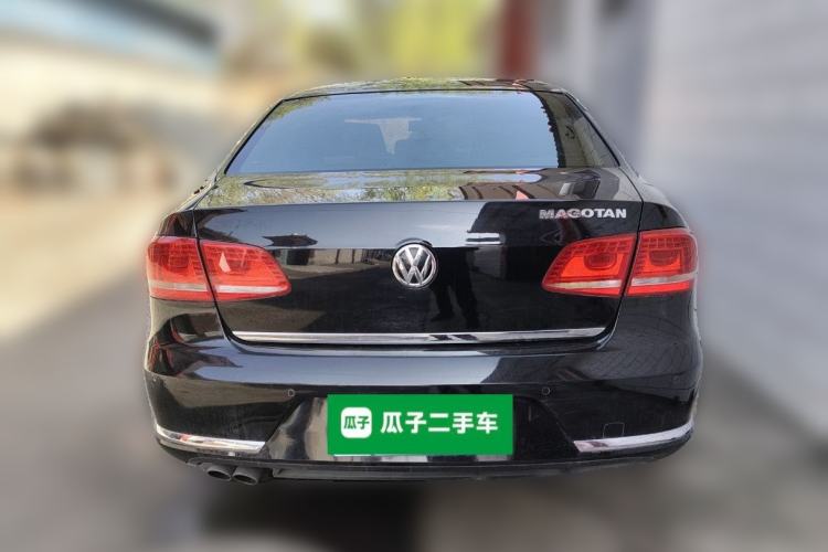 Used Volkswagen Magotan 2012 Revised Version 2.0 TSI Supreme Edition Rear