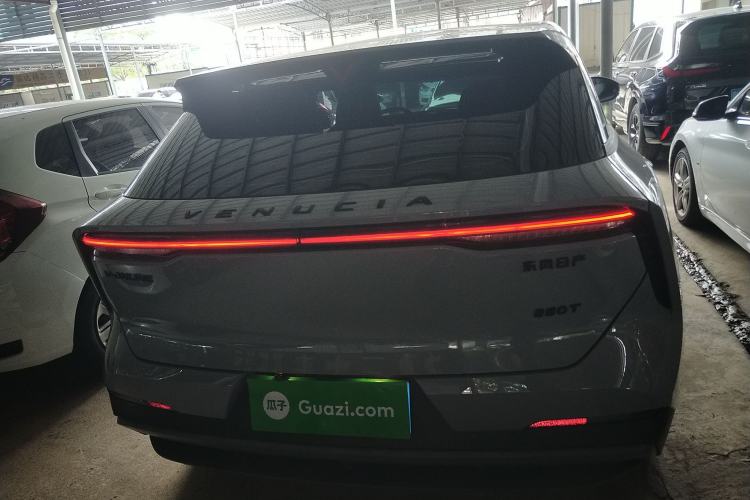 Used Venucia V 2023 260T Idol Edition Pro
