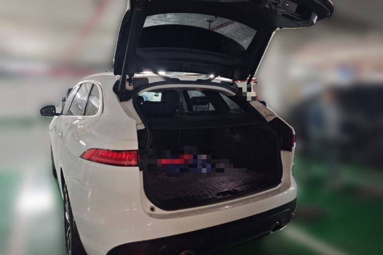 Used Jaguar F-PACE 2016 2.0T Two-Wheel-Drive R-Sport Sport Edition
